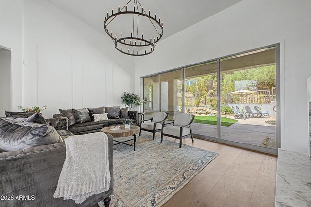 13782 E LAUREL Lane, Scottsdale, AZ 85259