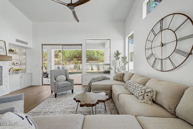 13782 E LAUREL Lane, Scottsdale, AZ 85259