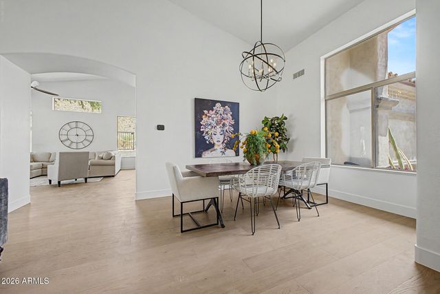 13782 E LAUREL Lane, Scottsdale, AZ 85259