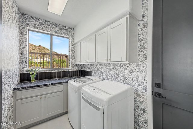 13782 E LAUREL Lane, Scottsdale, AZ 85259