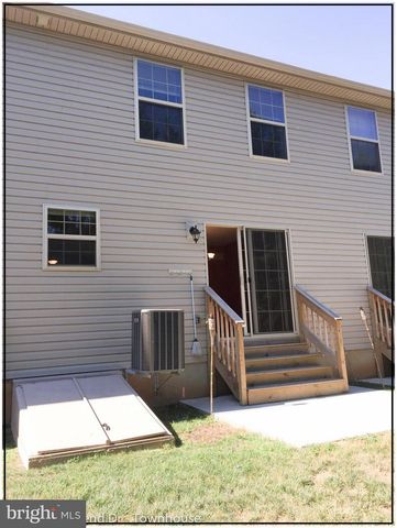 6438 CREEKBEND, Mechanicsburg, PA 17050