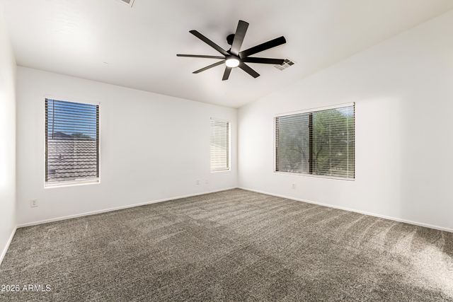 4208 S SAWMILL Road, Gilbert, AZ 85297