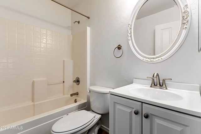 4208 S SAWMILL Road, Gilbert, AZ 85297