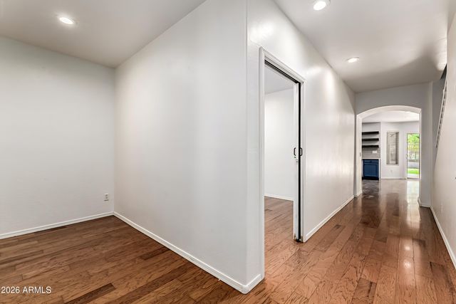 4208 S SAWMILL Road, Gilbert, AZ 85297