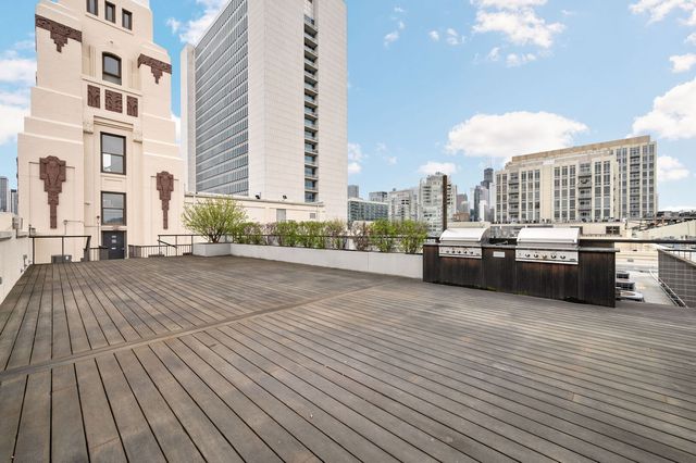 758 N Larrabee Street 628, Chicago, IL 60654