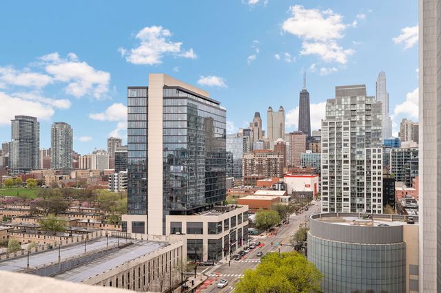 758 N Larrabee Street 628, Chicago, IL 60654