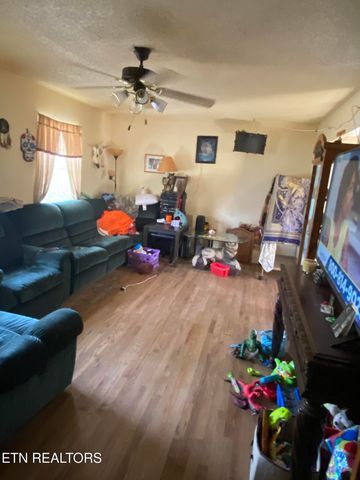 8212 Tina Lane, Knoxville, TN 37920