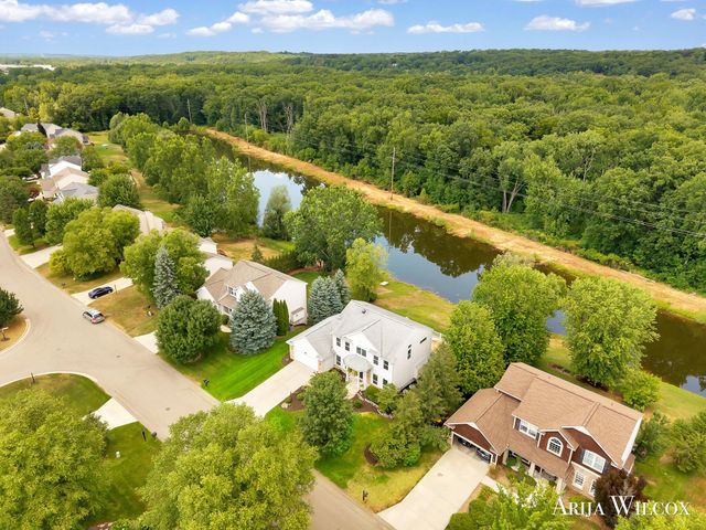 926 Dogwood Meadows Drive Se 45, Ada Twp, MI 49301