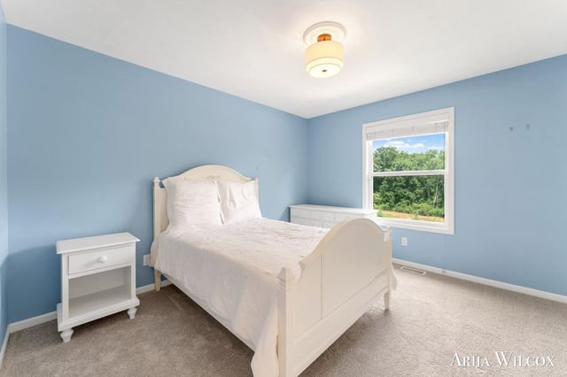 926 Dogwood Meadows Drive Se 45, Ada Twp, MI 49301