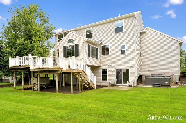 926 Dogwood Meadows Drive Se 45, Ada Twp, MI 49301