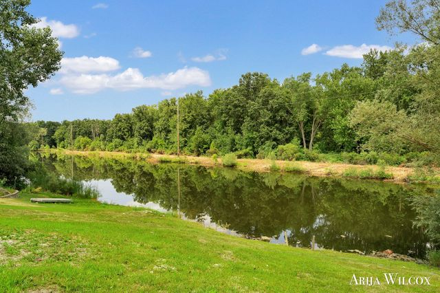 926 Dogwood Meadows Drive Se 45, Ada Twp, MI 49301