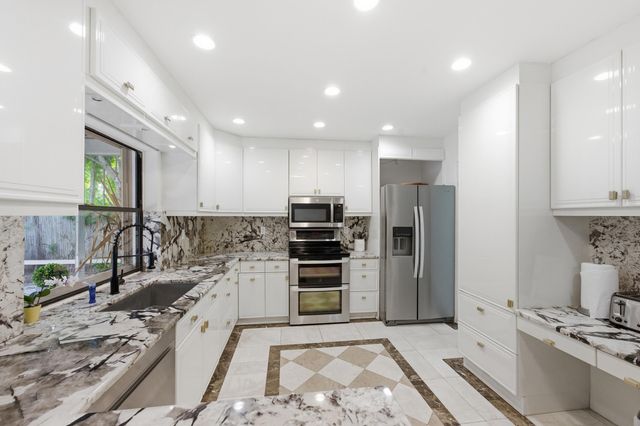 10740 NW 19th Street, Coral Springs, FL 33071