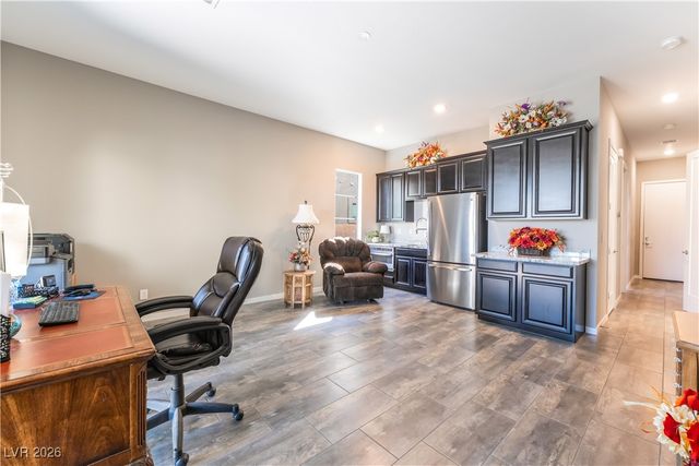 6194 Amber View Street, Las Vegas, NV 89135