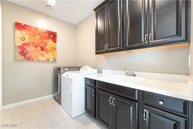 6194 Amber View Street, Las Vegas, NV 89135