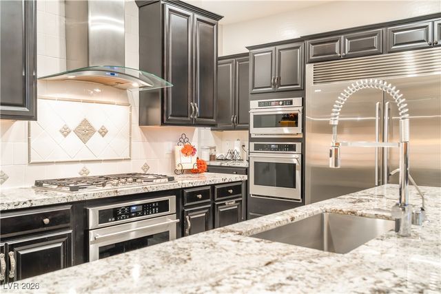 6194 Amber View Street, Las Vegas, NV 89135