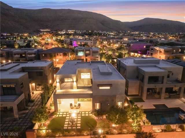 6194 Amber View Street, Las Vegas, NV 89135