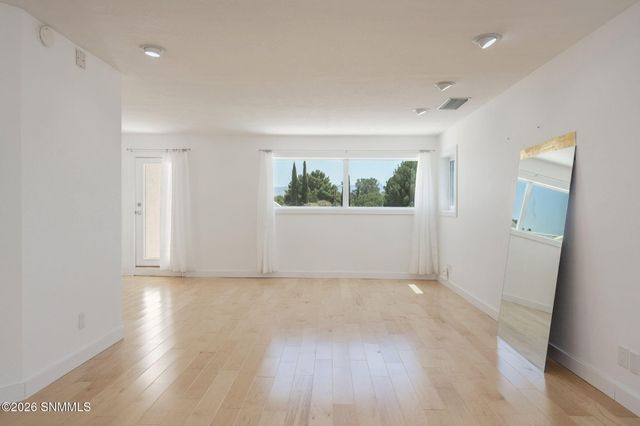 140 Horseshoe Circle, Las Cruces, NM 88007