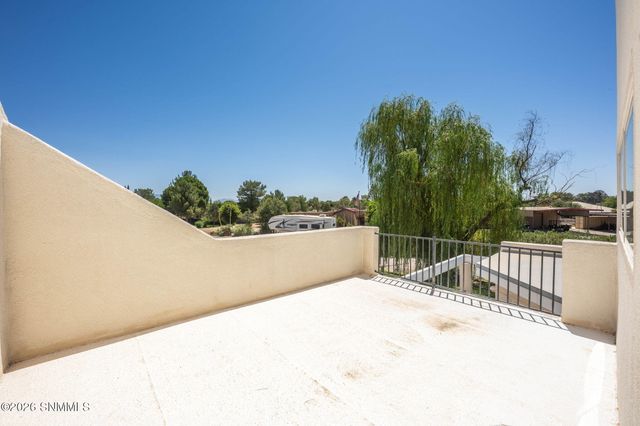 140 Horseshoe Circle, Las Cruces, NM 88007