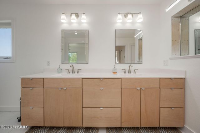 140 Horseshoe Circle, Las Cruces, NM 88007