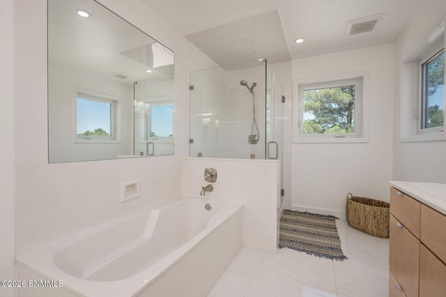 140 Horseshoe Circle, Las Cruces, NM 88007