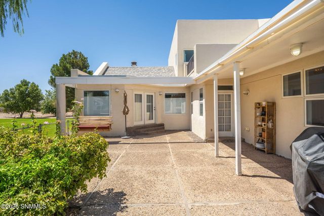 140 Horseshoe Circle, Las Cruces, NM 88007