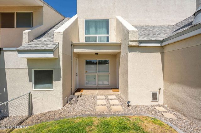 140 Horseshoe Circle, Las Cruces, NM 88007