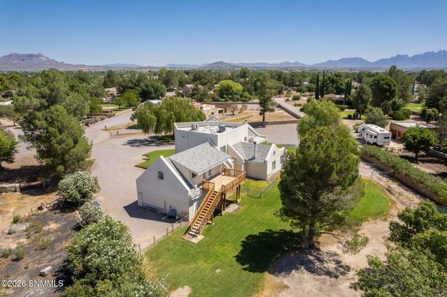 140 Horseshoe Circle, Las Cruces, NM 88007