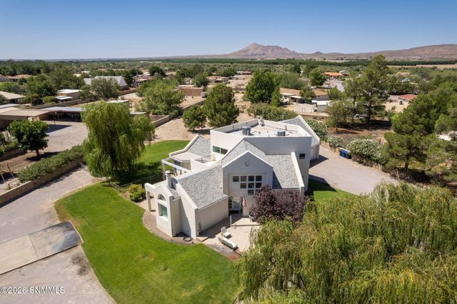 140 Horseshoe Circle, Las Cruces, NM 88007