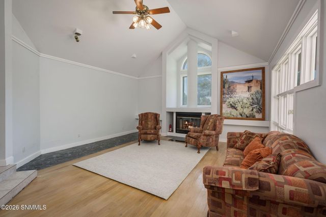 140 Horseshoe Circle, Las Cruces, NM 88007