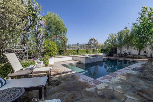 2589 N Promontory, Orange, CA 92867