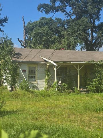 4815 Antha Street, Houston, TX 77016