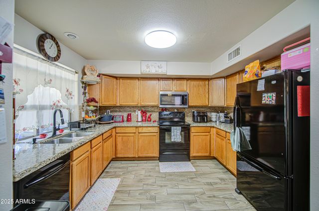 43822 W BAKER Drive, Maricopa, AZ 85138