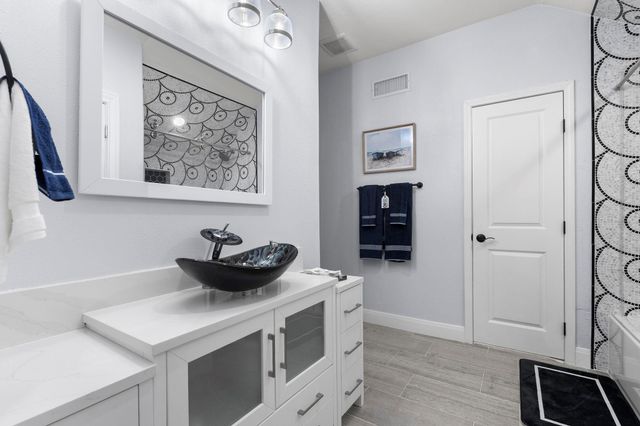 2078 Connie DR, Canyon Lake, TX 78133