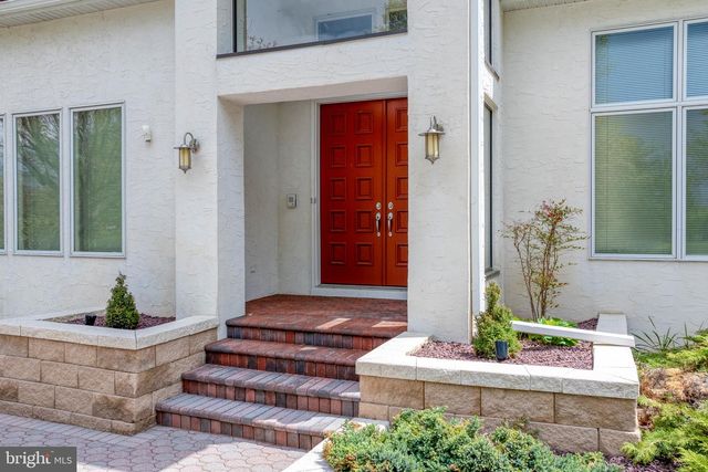 23 DEERFIELD RD, Lancaster, PA 17603