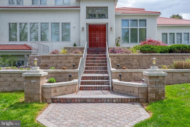 23 DEERFIELD RD, Lancaster, PA 17603