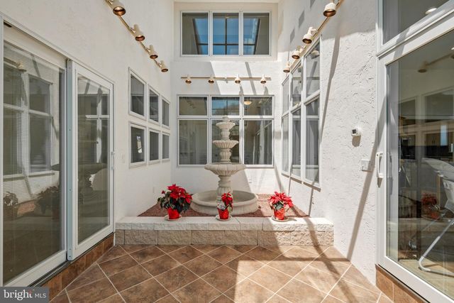 23 DEERFIELD RD, Lancaster, PA 17603