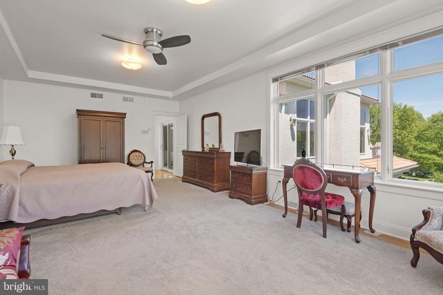 23 DEERFIELD RD, Lancaster, PA 17603