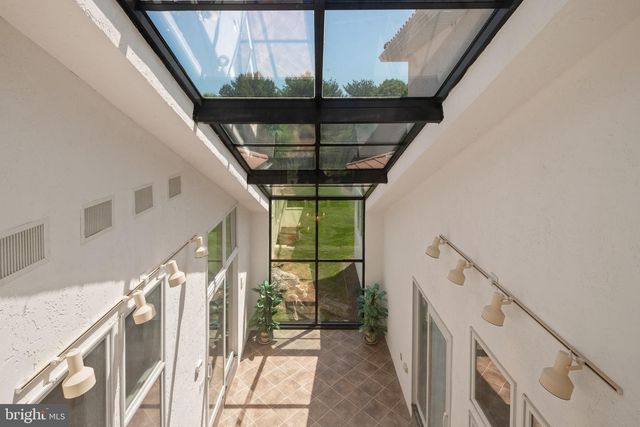 23 DEERFIELD RD, Lancaster, PA 17603