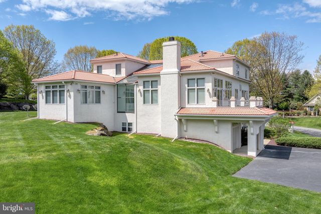 23 DEERFIELD RD, Lancaster, PA 17603