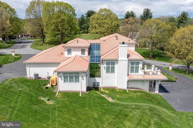 23 DEERFIELD RD, Lancaster, PA 17603