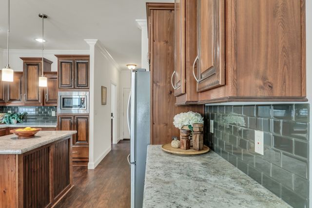 305 Legacy Court, Grayslake, IL 60030