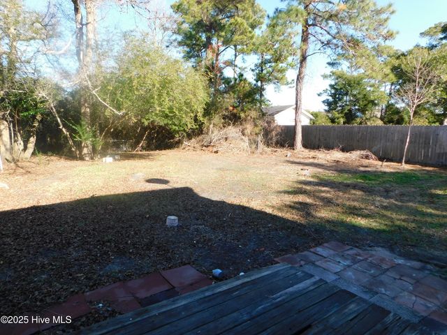 2005 Lennoxville Road B, Beaufort, NC 28516