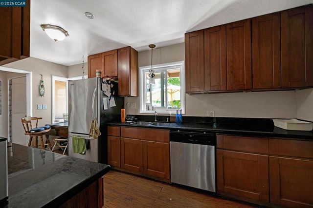 1481 Davis Ave, Concord, CA 94518
