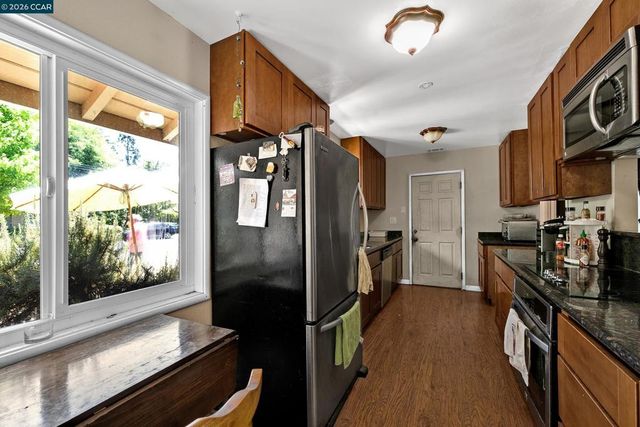 1481 Davis Ave, Concord, CA 94518