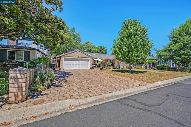 1481 Davis Ave, Concord, CA 94518