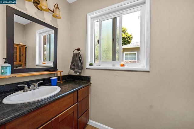 1481 Davis Ave, Concord, CA 94518