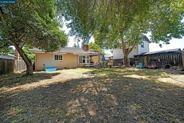 1481 Davis Ave, Concord, CA 94518