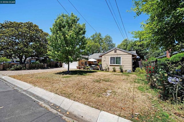 1481 Davis Ave, Concord, CA 94518