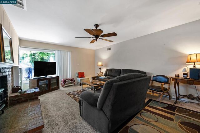1481 Davis Ave, Concord, CA 94518