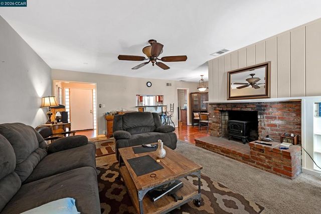 1481 Davis Ave, Concord, CA 94518